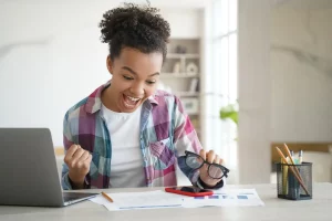 etudiant bureau finances