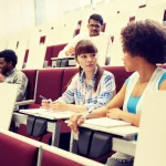 etudiants amphi universite