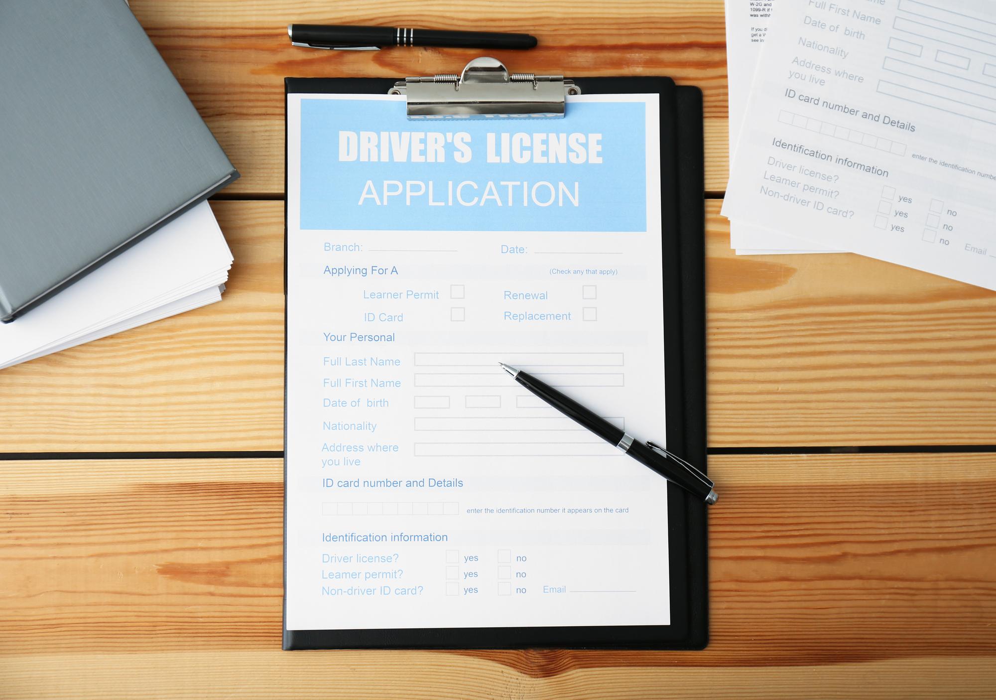 Comment faire une demande d’aide permis de conduire auprès de ta mairie ?