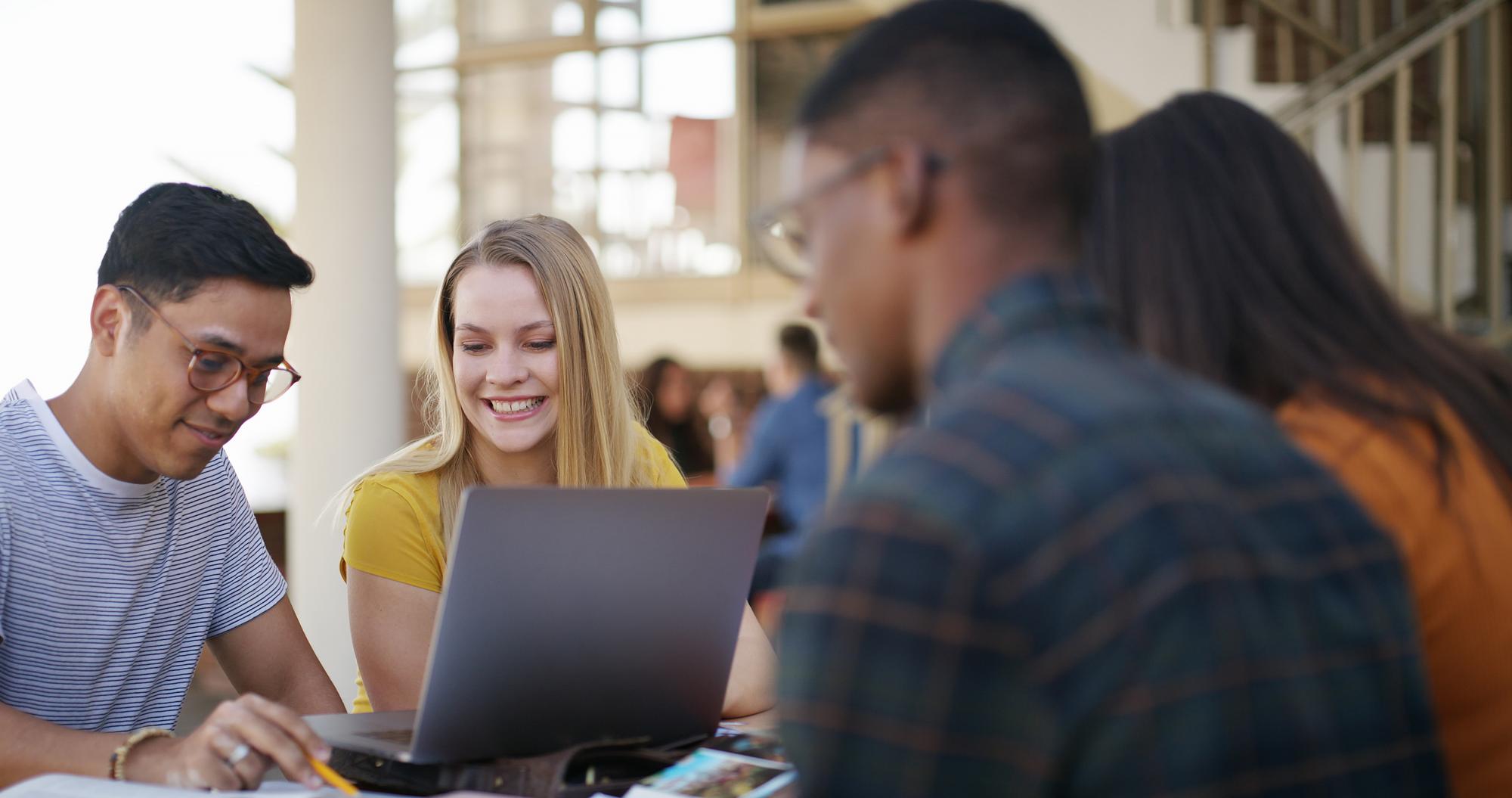 Comment consulter son DSE et suivre sa bourse ?